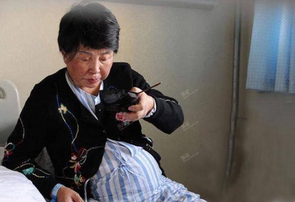 60岁的盛女士(盛海琳)和丈夫吴先生.jpg