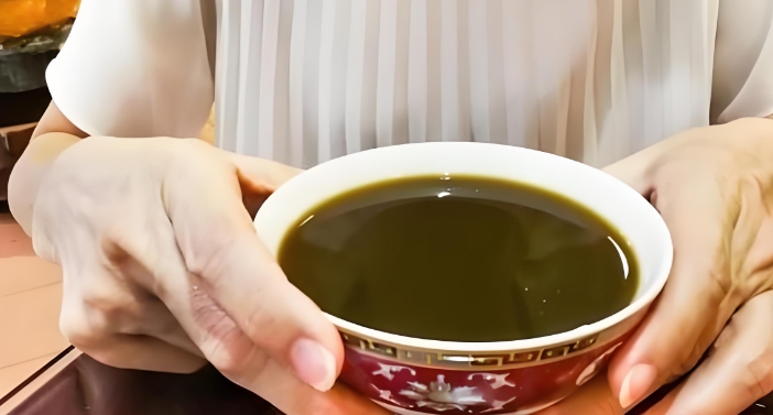 喝草药