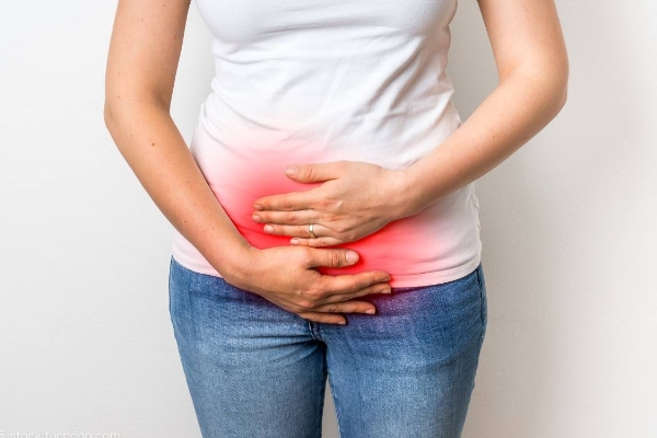 肚子坠痛