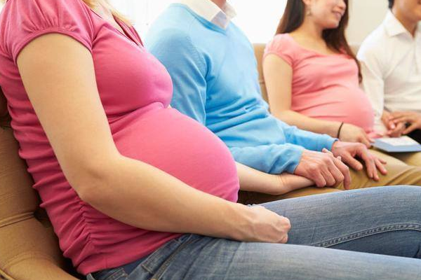 赴美试管实现好孕