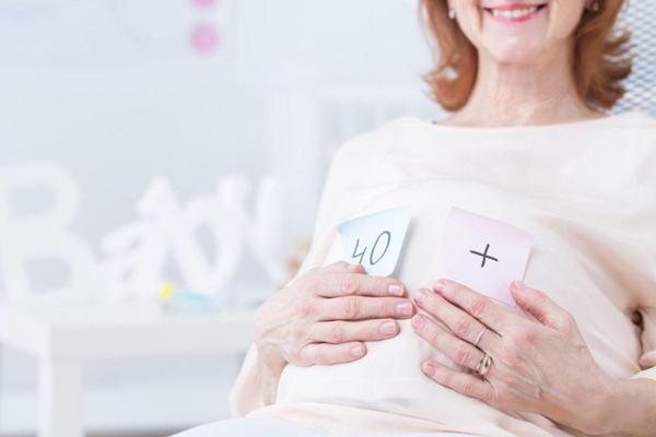 40岁大龄女性